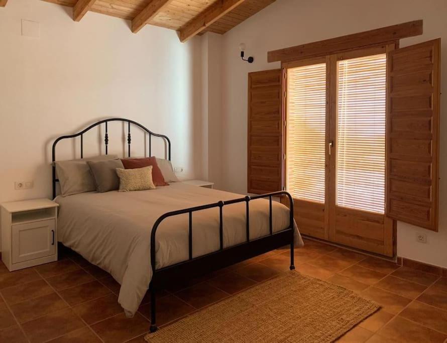 La Llobatera Casa Rural Les Coves de Vinroma Ngoại thất bức ảnh